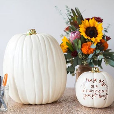 Have a Holly, Jolly, Holiday-themed Wedding this Year