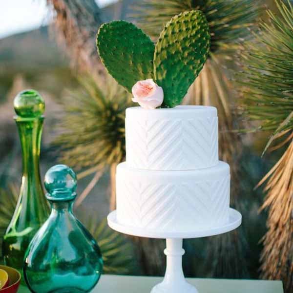 2017's Top Wedding Cake Trends