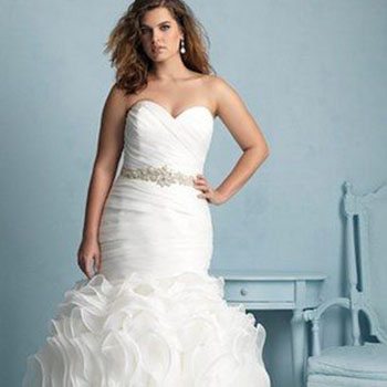 4 Top Tips for Picking the Perfect Wedding Dress