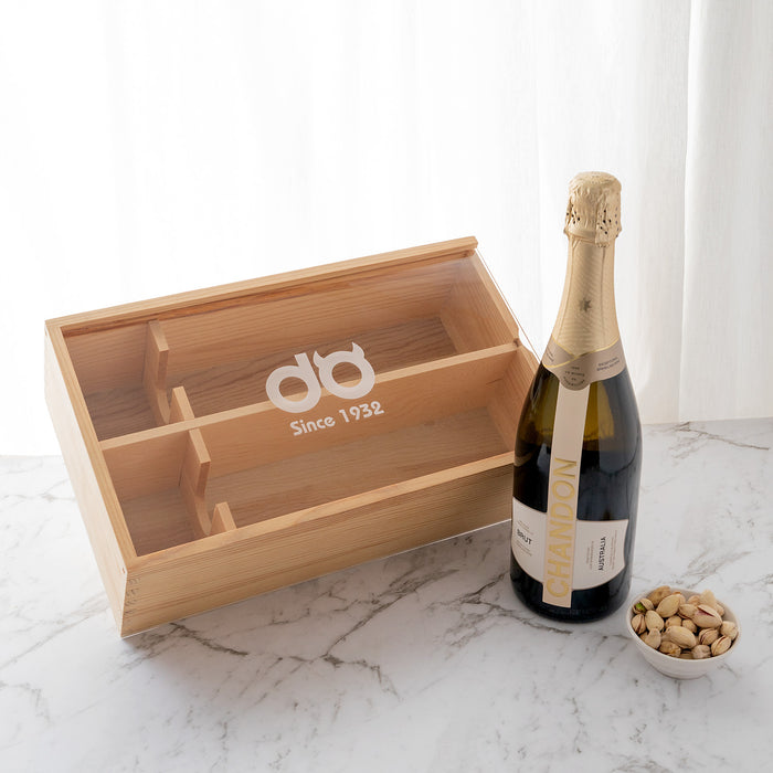 Twin wine gift box with optional red, white or champagne bottles, perfect for corporate gifting.