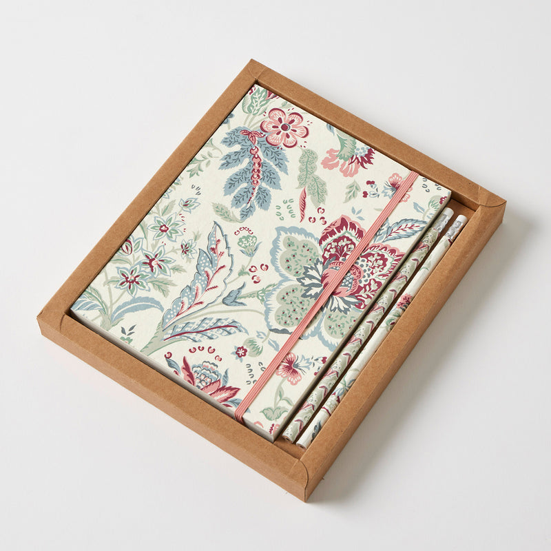 Notebook and pencil gift set with elastic closure and lay flat design