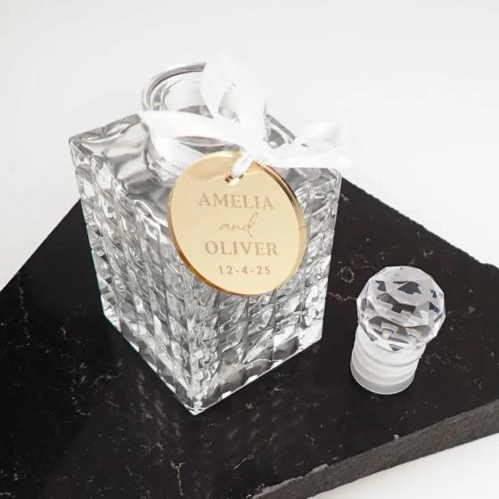 Mini decanter wedding favour jars and attached engraved personalised gold, silver & rose gold acrylic gift tag