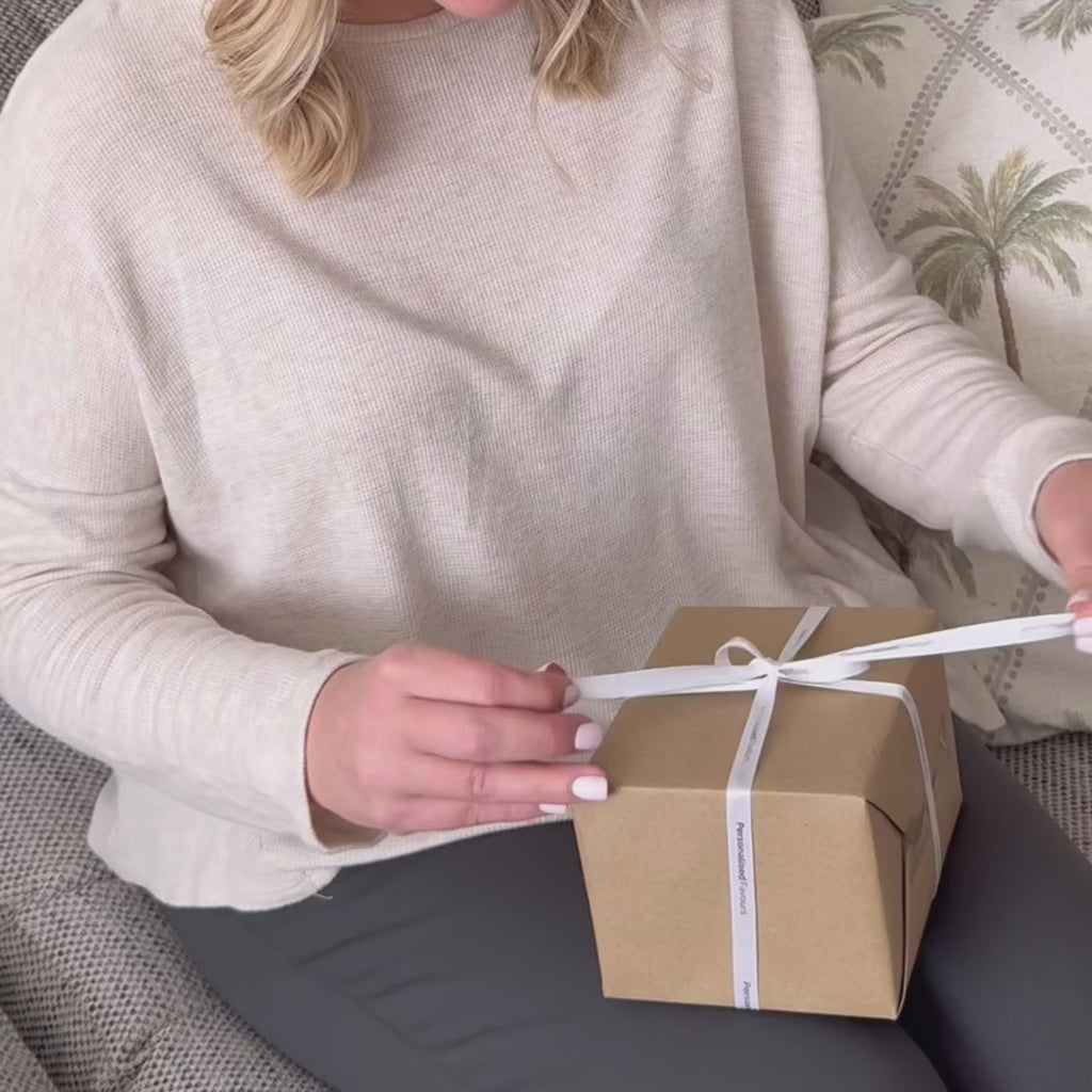 Unique gift idea - stemless wine glass with personalised details